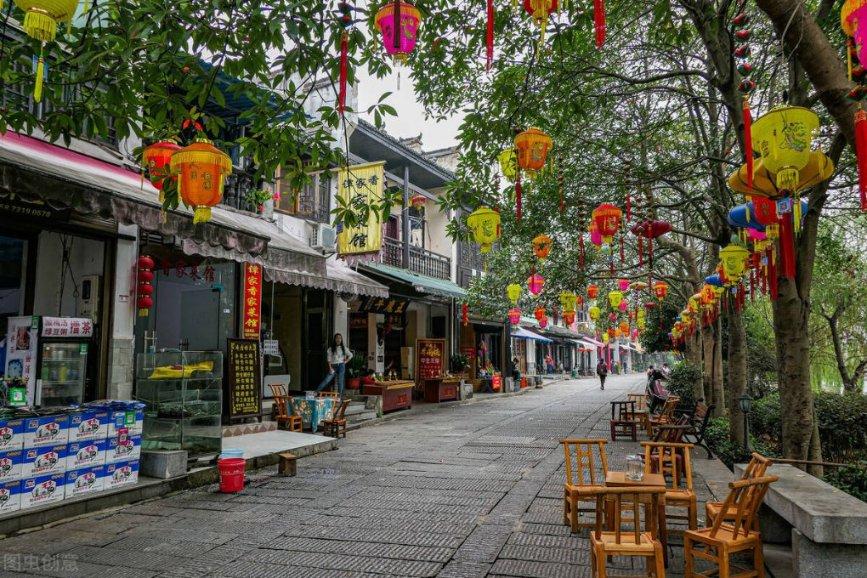 新加坡金管局维持货币政策不变